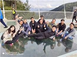 技術(shù)團(tuán)隊(duì)