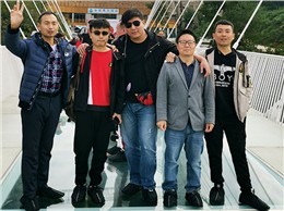 技術(shù)團(tuán)隊(duì)